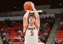 Tómas Valur yfirgefur Washington State