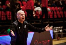 Frábær vörn í fyrri hálfleik var grunnurinn að góðum sigri