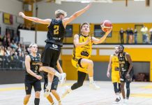 Risakvöld í 1. deildunum: Heil umferð hjá körlunum og toppbarátta hjá konunum
